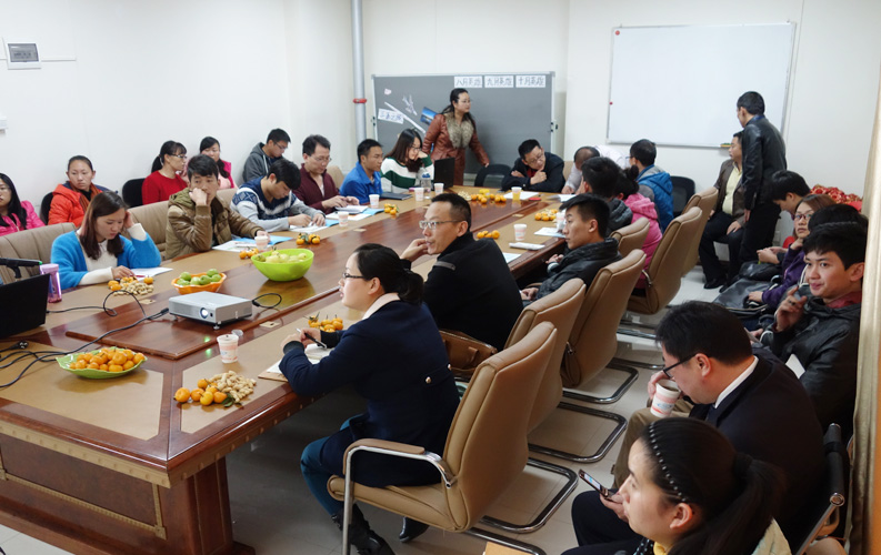 目前天度客戶沙龍已順利舉行4期，我們將一直秉承全公益、凈干貨、不推銷產(chǎn)品的理念，助力天度新老客戶開展網(wǎng)絡(luò)營銷和移動互聯(lián)網(wǎng)營銷。