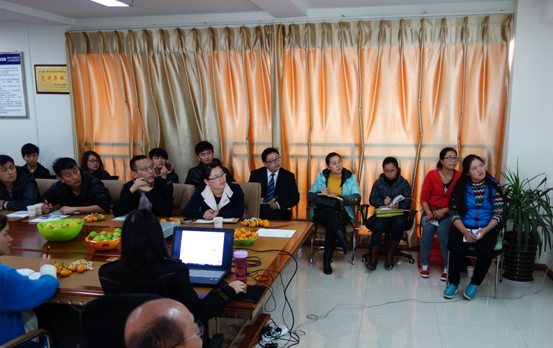 天度第四屆客戶沙龍及網(wǎng)絡(luò)營銷分享會于2013年10月23日舉行，30余家客戶參加了本次沙龍和講座，并給予高度贊許和認(rèn)可。事實(shí)證明，天度在不斷強(qiáng)化產(chǎn)品和服務(wù)品質(zhì)的同時(shí)，我們還持續(xù)不斷加強(qiáng)對客戶網(wǎng)站運(yùn)營和營銷推廣上的支持。選擇天度，就是選擇了一條通往新媒體營銷和電子商務(wù)的捷徑。