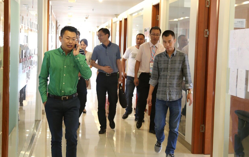 重慶天度網(wǎng)絡(luò)信息技術(shù)有限公司作為天度集團子公司，投資規(guī)模為1000萬元，其技術(shù)研發(fā)基地規(guī)模將達到200人左右